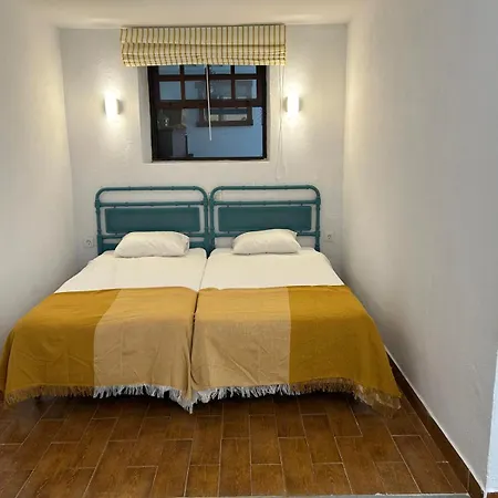 Perestelo Apartman *